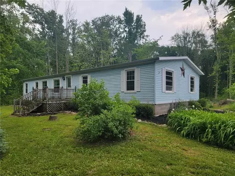 1943 Mills Rd, Waterloo, NY 13165