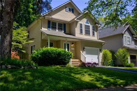 26 Morven Rd, Rochester, NY 14610