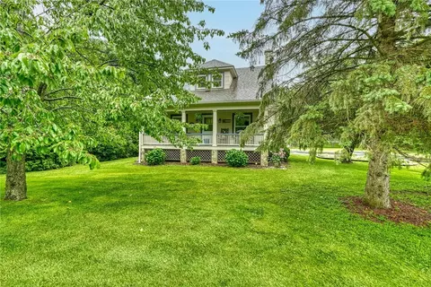 1108 Hatch Rd, Webster, NY 14580