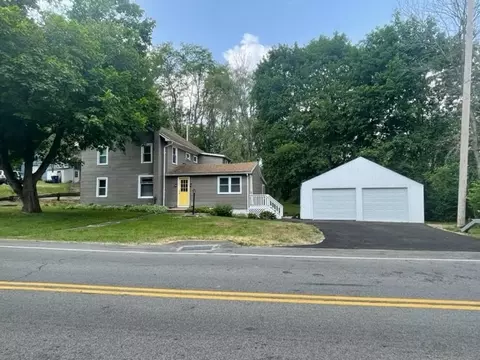 1439 Yellow Mills Rd, Palmyra, NY 14522