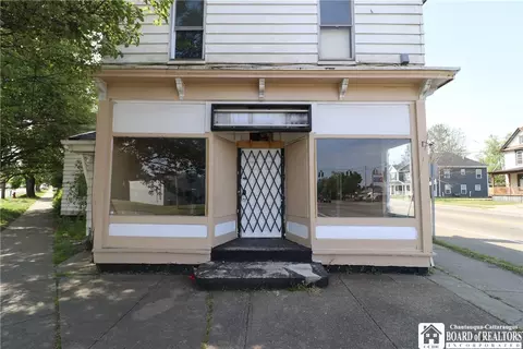 506 Main St, Dunkirk, NY 14048