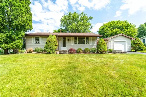 295 Galahad Dr, Rochester, NY 14623