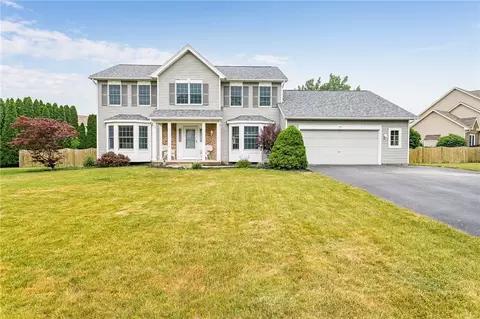365 Red Spruce Ln, Greece, NY 14616
