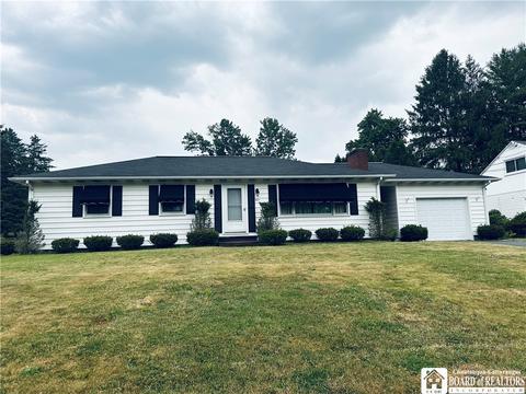 607 Prospect St, Jamestown, NY 14701