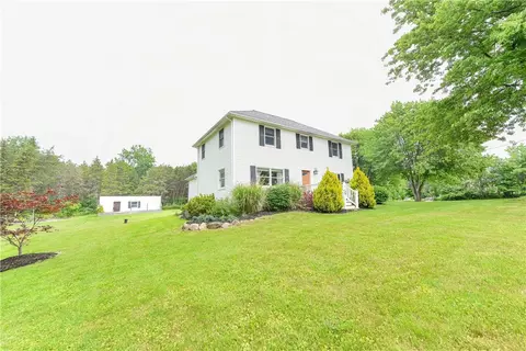 531 Wilkinson Rd, Macedon, NY 14502