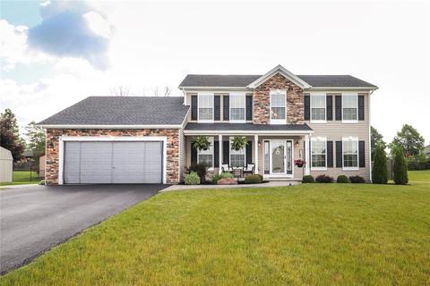 6 Northside Dr, Parma, NY 14468