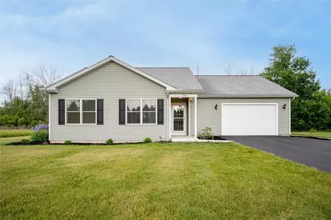 130 Zacher Dr, Shelby, NY 14103