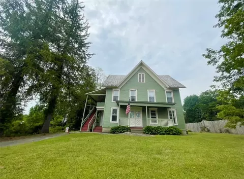 14 Moss St, New Berlin, NY 13411