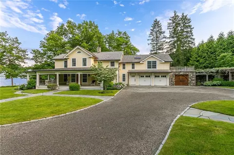 4285 W Lake Rd, Canandaigua, NY 14424