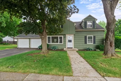 380 Varinna Dr, Rochester, NY 14618
