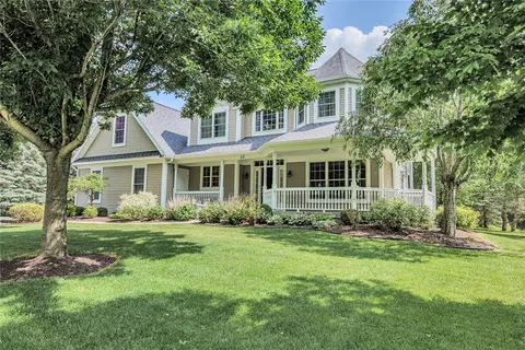 23 Seton Ct, Penfield, NY 14526