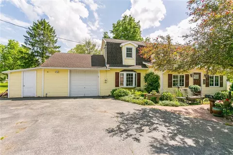 3224 E Foster St, Palmyra, NY 14522