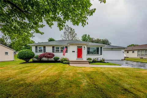 387 Gatewood Ave, Gates, NY 14624