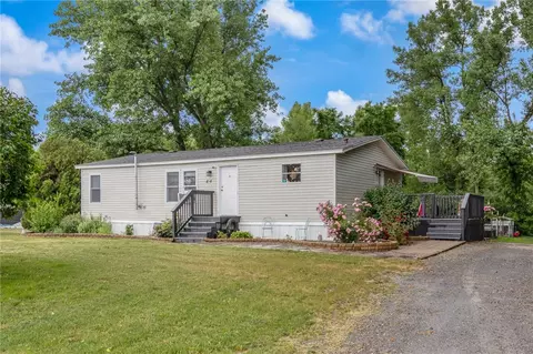 414 Gifford Rd, Phelps, NY 14532