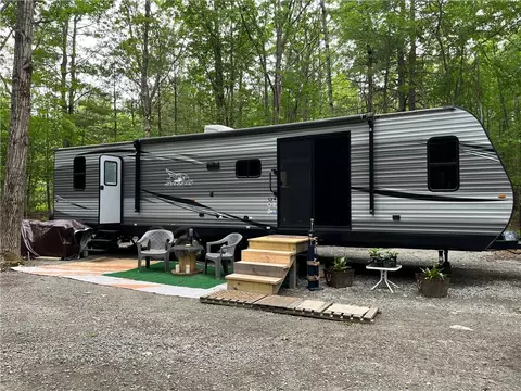 4043 Parker Hollow Rd, Sidney, NY 13838