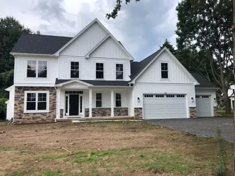 339 Mill Rd, Greece, NY 14626