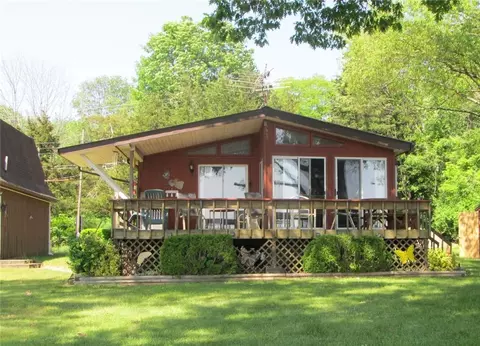 832 Caton Rd, Torrey, NY 14527