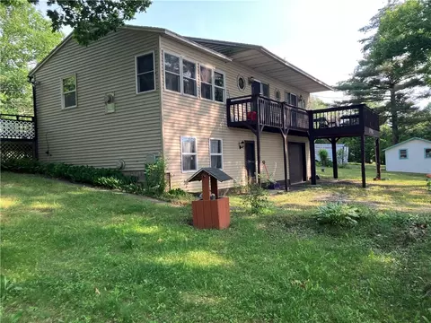 70 E Lake Rd, Conquest, NY 13140