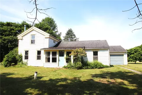 5590 Wood Rd, Holley, NY 14470