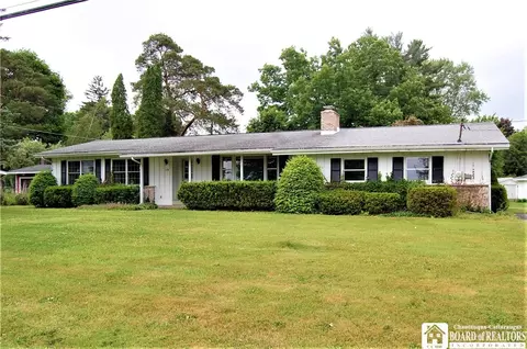 119 W Summit St, Busti, NY 14750