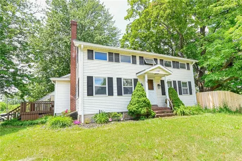 6141 Lake Rd S Rd, Sweden, NY 14420