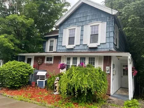 138 Osborne St, Auburn, NY 13021