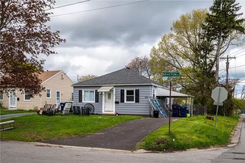 294 Brayton Rd, Greece, NY 14616