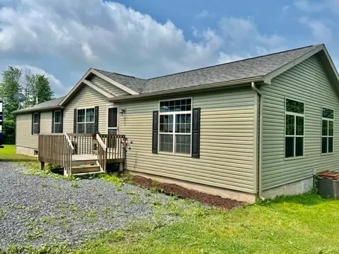 6991 Nugent Rd, Throop, NY 13021