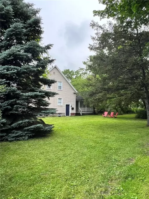 24-34 Briggs St, Rochester, NY 14611