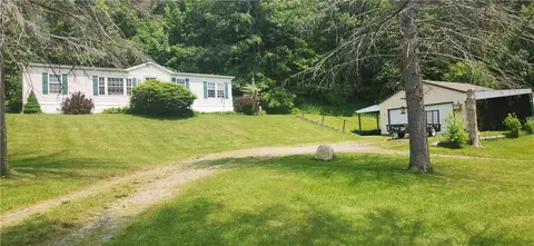 7733 County Road 36 Rd, Naples, NY 14512