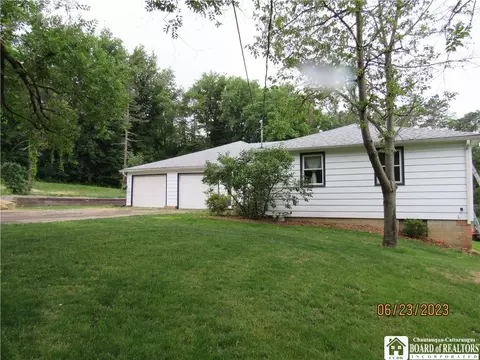 10203 Miller Rd, Fredonia, NY 14063