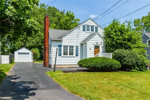 4 Riverview Hts, Rochester, NY 14623