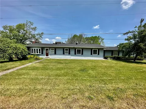 5971 E Beth-leroy Rd, Bethany, NY 14054