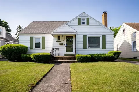 631 Westchester Ave, Irondequoit, NY 14609