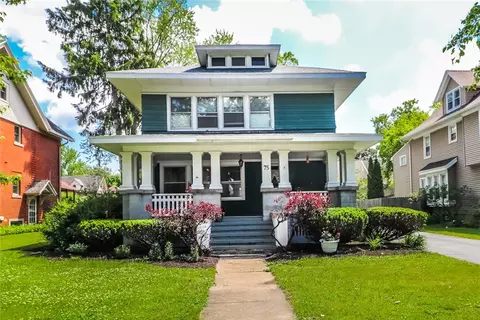 75 W Church St, Perinton, NY 14450