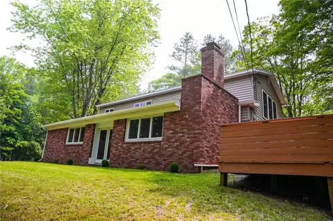 6 Fairview Ave, Andover, NY 14806