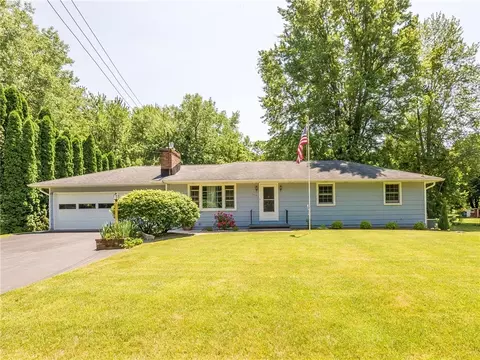 344 E Foster St, Palmyra, NY 14522