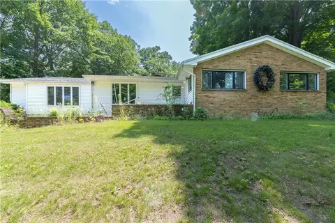 236 Park Cir S, Rochester, NY 14623