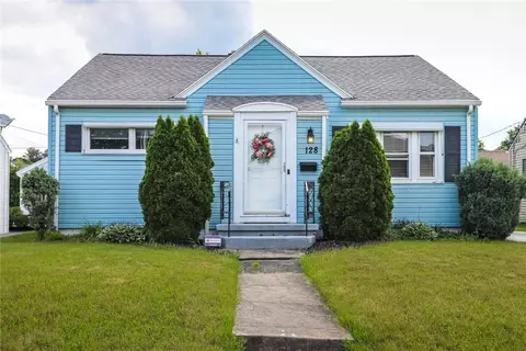 128 Whittington Rd, Irondequoit, NY 14609 photo 2