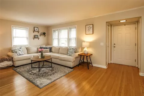 128 Whittington Rd, Irondequoit, NY 14609 photo 4