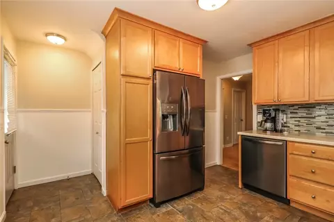 128 Whittington Rd, Irondequoit, NY 14609 photo 7