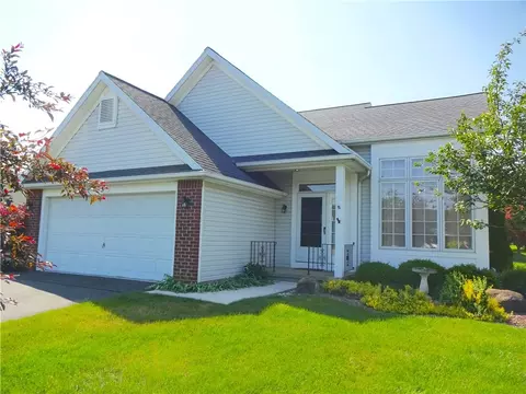 3 Snapdragon Cir, Chili, NY 14514