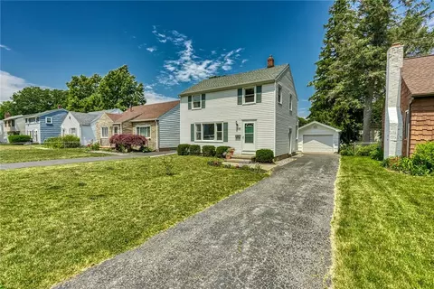 358 Winfield Rd, Irondequoit, NY 14622