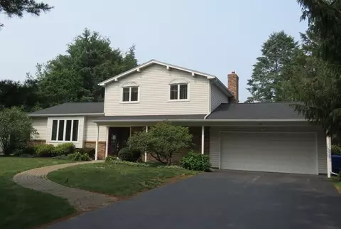 19 Davey Cres, Ogden, NY 14624