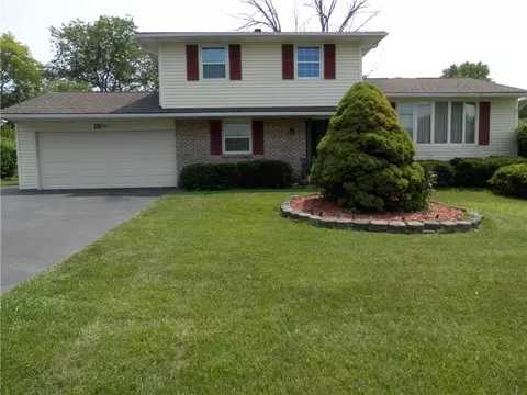133 Straub Rd, Greece, NY 14626
