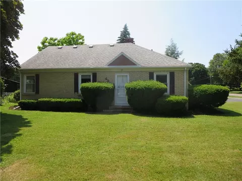 4553 Dewey Ave, Greece, NY 14612