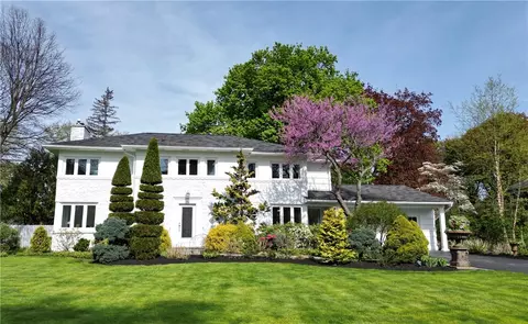 256 Sandringham Rd, Brighton, NY 14610