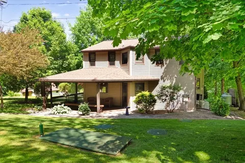 7422 Phelps Ave, Huron, NY 14590