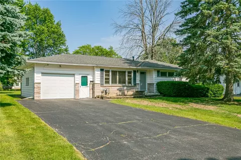 38 W Crest Dr, Gates, NY 14606