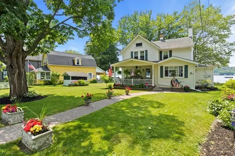 5786 Mcphersons Pt, Livonia, NY 14487